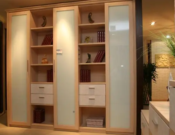 如何美雅韵派定制家具？优势是什么