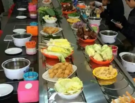 胖玲15元自助旋转小火锅