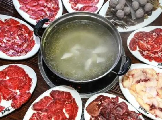 潮汕牛肉火锅品牌排行榜？小黄牛潮汕牛肉火锅口感嫩滑