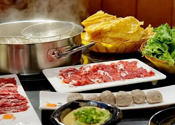 潮汕牛肉火锅品牌排行榜？小黄牛潮汕牛肉火锅口感嫩滑