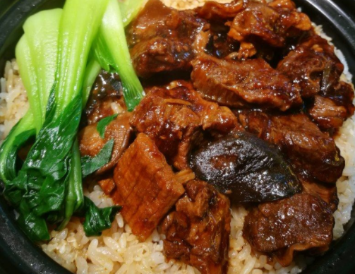 牛腩饭品牌有哪些？外婆来了牛腩饭满足多样化需求