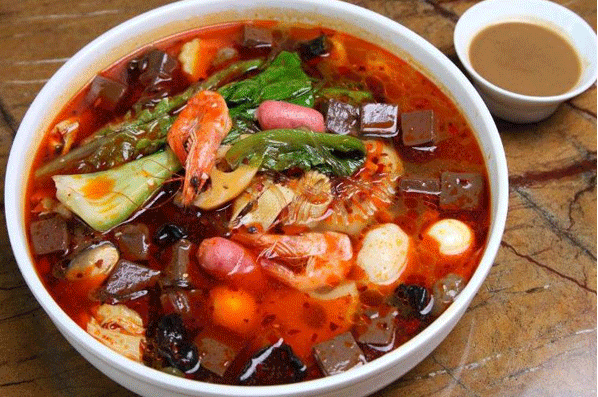 麻辣烫连锁十大品牌？东北王姐麻辣烫让口味更好