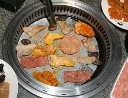 一家钱小奴自助餐厅要多少钱？优势有哪些