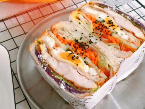 轻食简餐排行榜？微光轻食为顾客带来新鲜口感