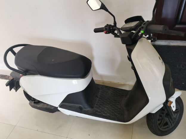 小牛电动车