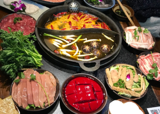 佩姐火锅多少钱？怎么样