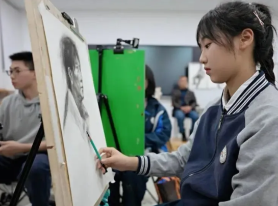 杭州美术品牌有哪些？希望美术教育一线明星品牌