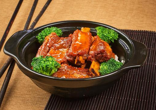 鲜骨道酱烧排骨饭加盟费多少？加盟怎么样