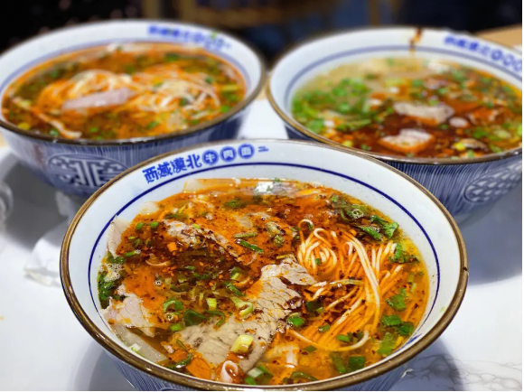 阿得家牛肉面