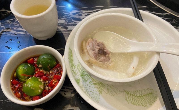 润泽园椰子鸡