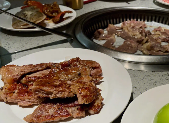 加盟钱小奴海鲜餐厅要多少钱？加盟条件有哪些