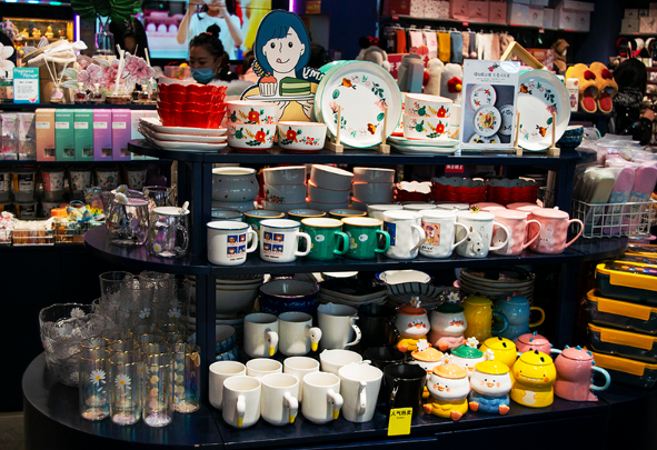 生活色彩10元店产品 门店图片