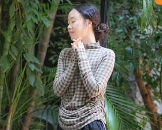 草堂女装费多少？条件有哪些