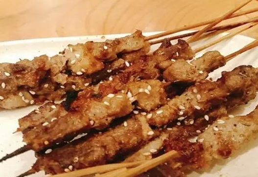 阿蔡特色烧烤大概要多少钱？条件有哪些