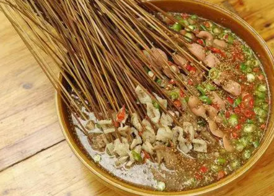 皇祖母钵钵鸡米饭