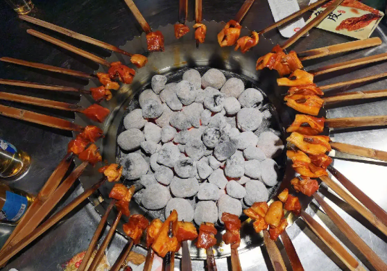 霸道烤官火盆烧烤