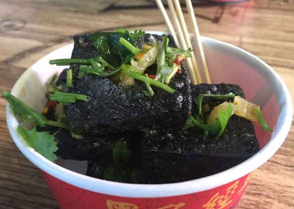 黑色经典长沙臭豆腐