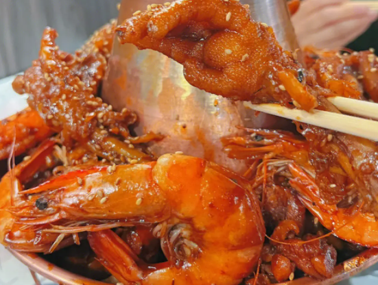 刘记光大火锅鸡费怎么样？条件有哪些