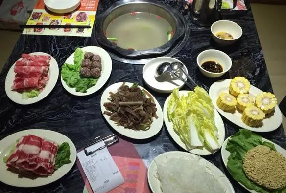 锅来锅往自助火锅