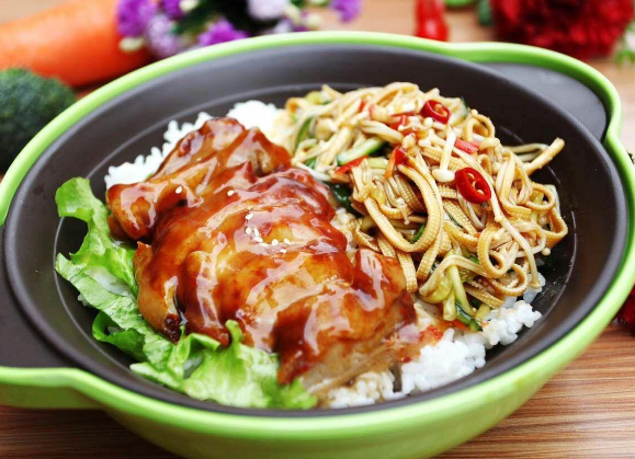 蘑菇爱上饭