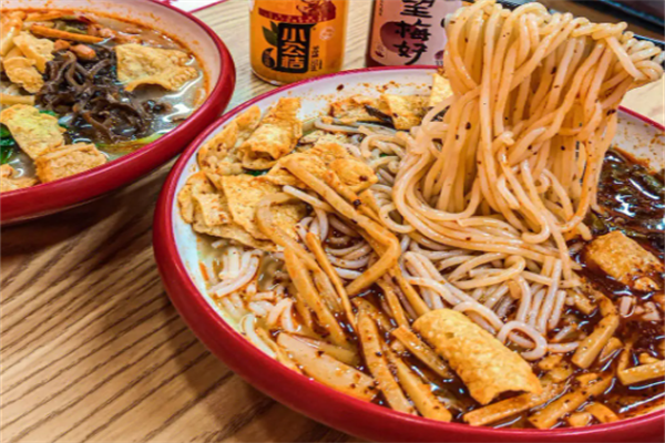 肥姨妈螺蛳粉产品 门店图片