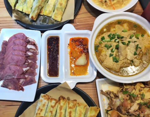 沈阳餐饮连锁店有哪些品牌？老边饺子馆食材新鲜