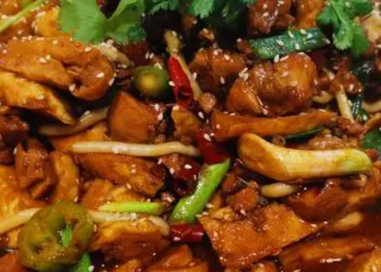 苗厨香鸡子炒馍