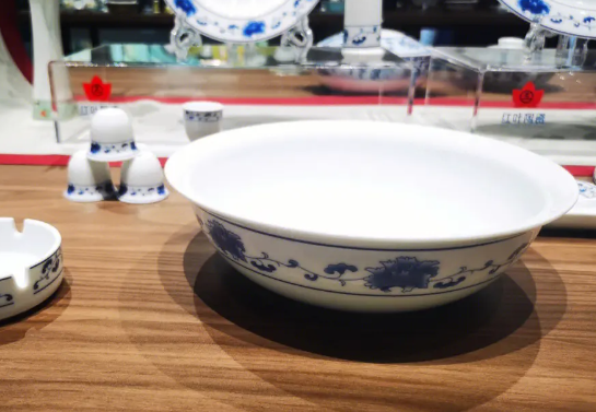 红叶陶瓷餐具