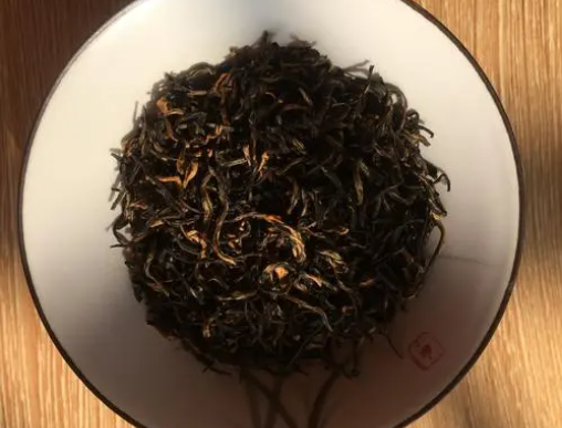 祺春名茶