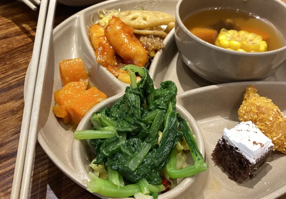 素满香素食自助餐厅