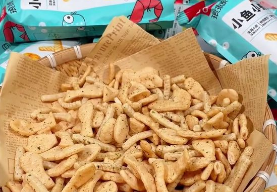零食店10大品牌招商有哪些？童年怀旧小胖零食产品种类多
