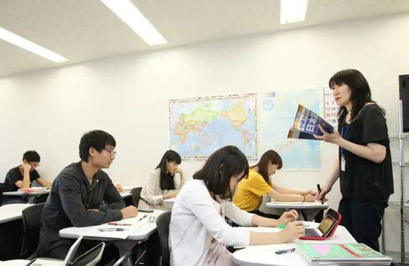 山川留学