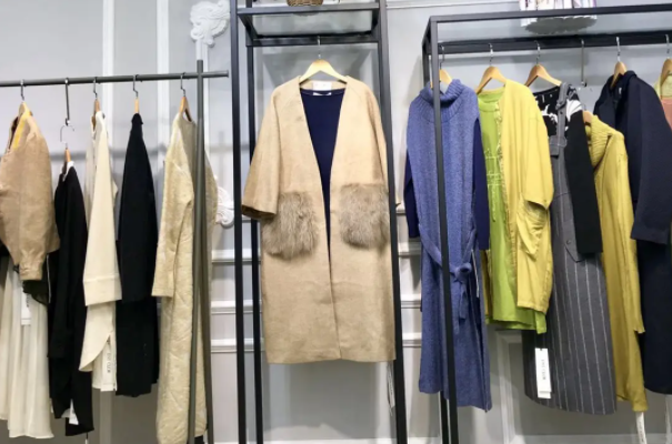 开颜上品牌女装店需要多少钱？注意事项是什么