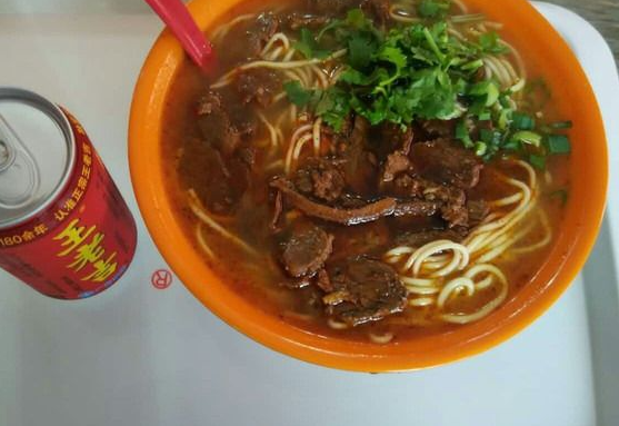 张真牛爆椒牛肉面