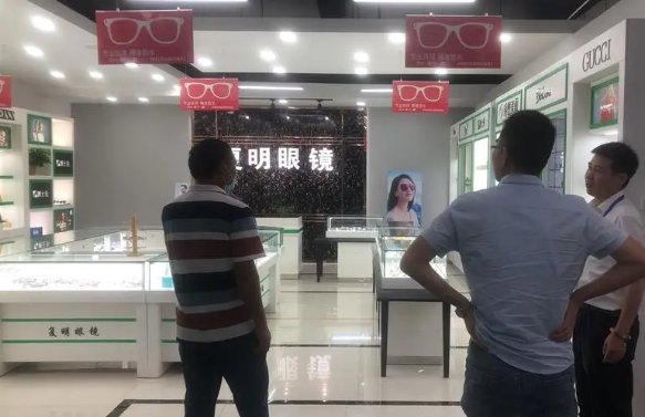 复明眼镜