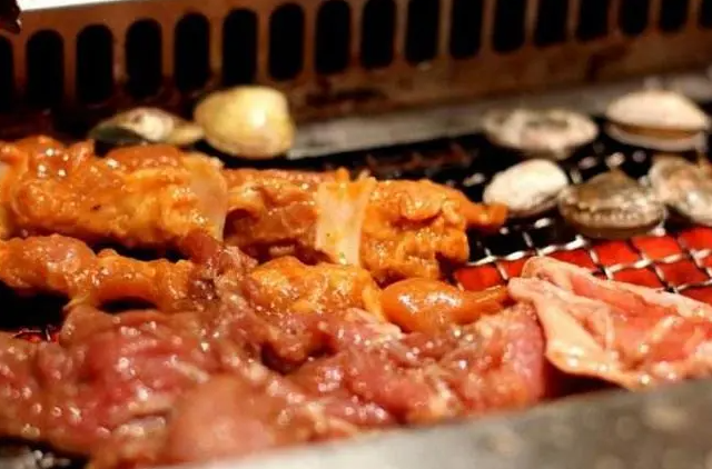 名豪自助烤肉