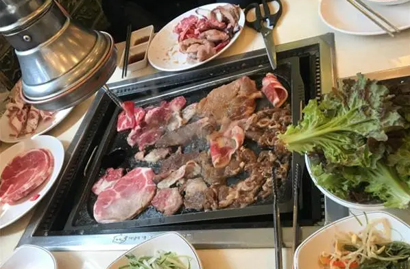 名豪自助烤肉