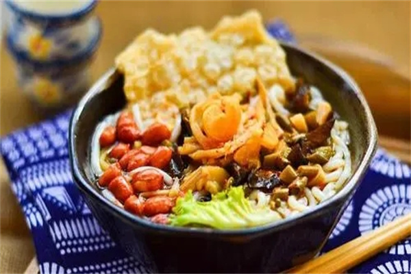 鹿鼎记螺狮粉产品 门店图片