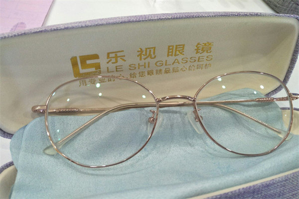 乐视眼镜产品 门店图片