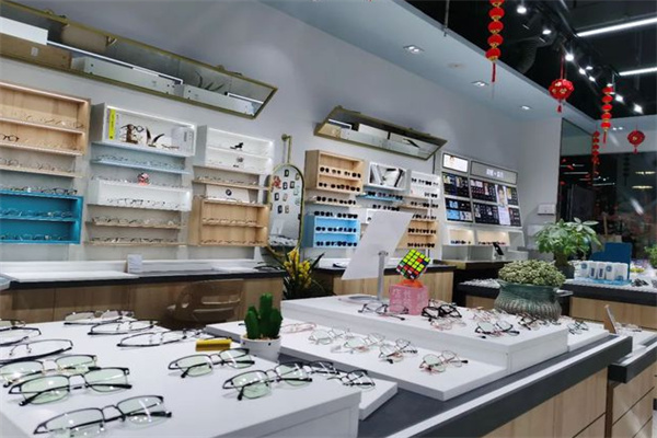 目见眼镜产品 门店图片