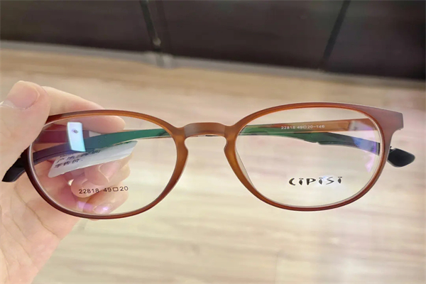 图雅眼镜产品 门店图片
