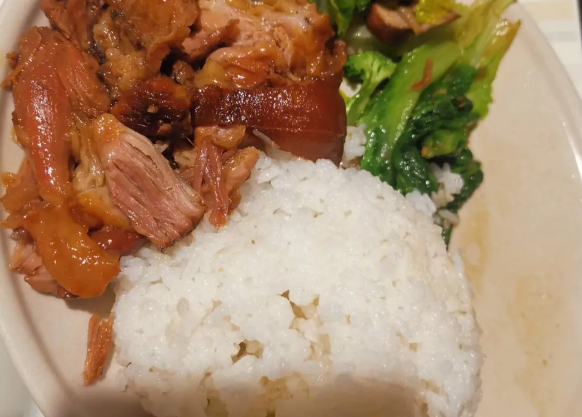 隆江正宗猪脚饭