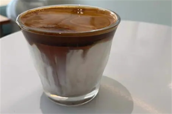 斜坡奶茶产品 门店图片