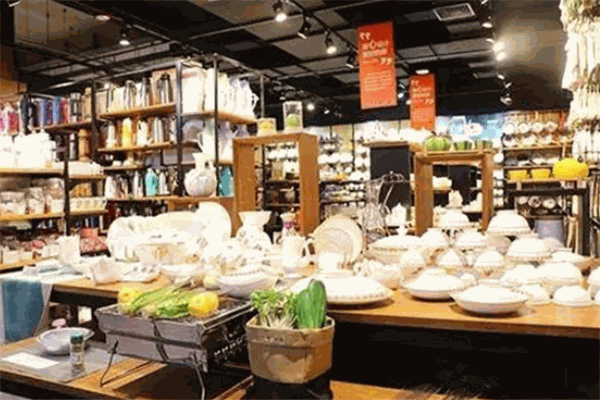 华大逸马家居用品产品 门店图片