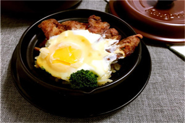 华妈紫砂煲仔饭产品 门店图片
