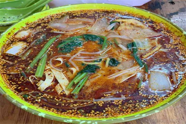 华师傅麻辣烫产品 门店图片