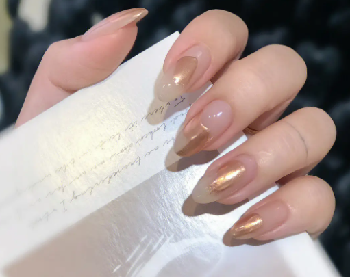 黄金甲美甲