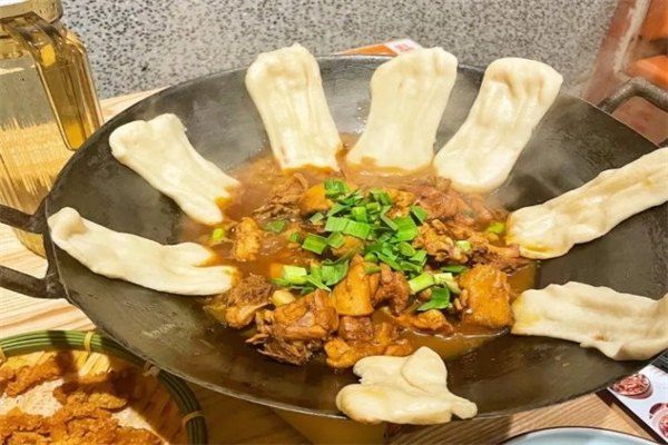 铁锅恋上鸡产品 门店图片