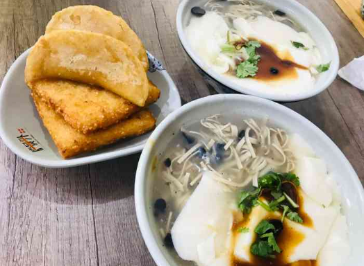 庐员外早餐店