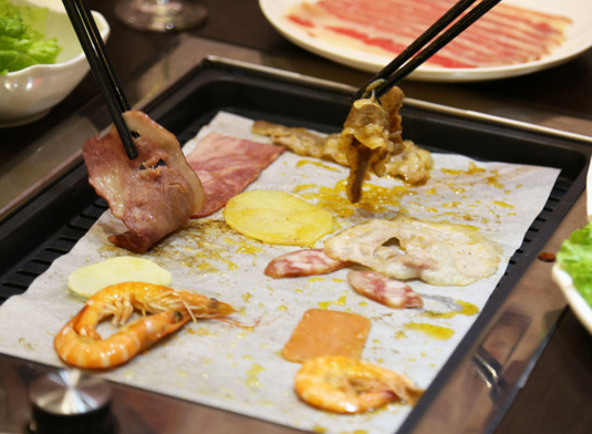 尚品宫纸上烤肉